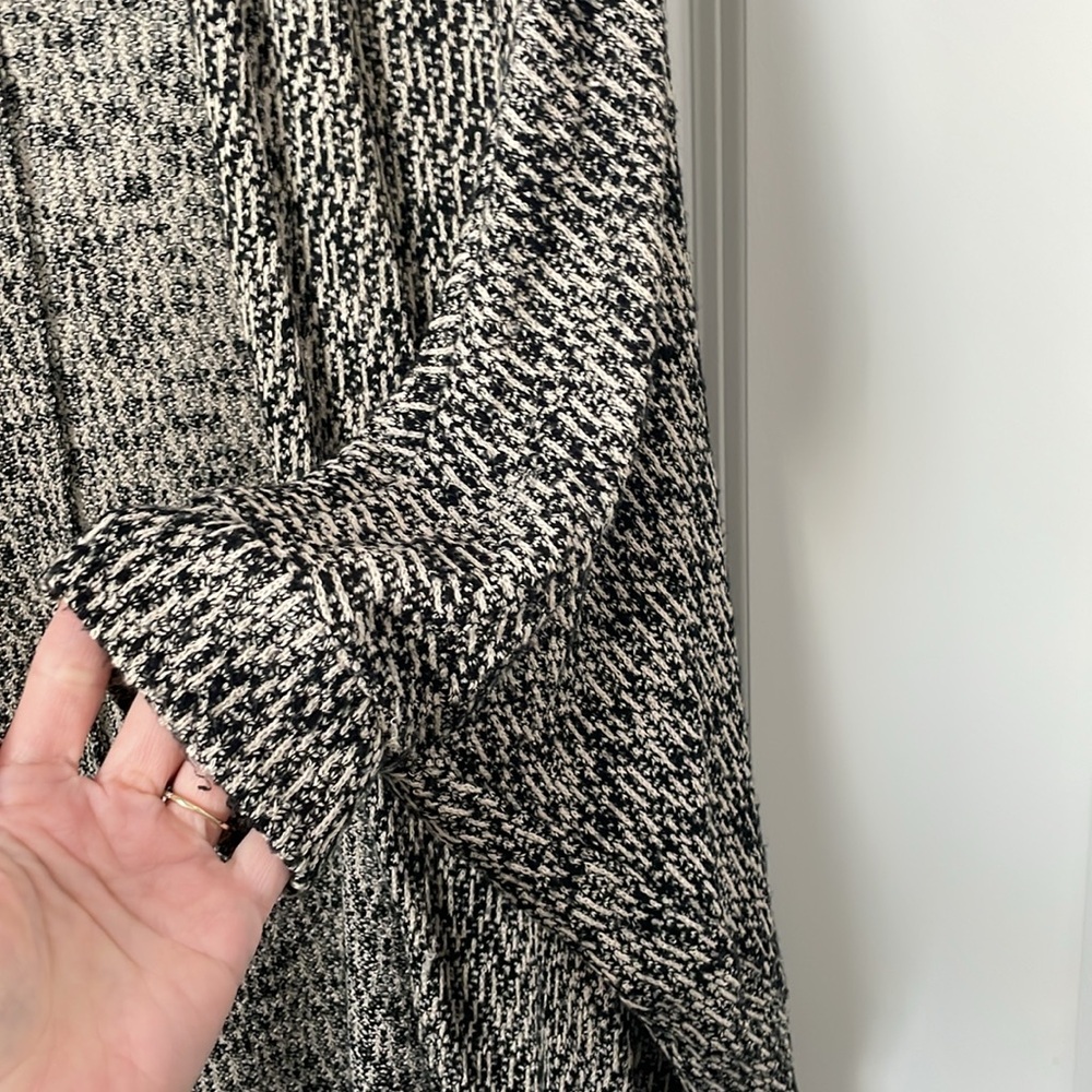Painted Threads Cardigan - Picture 2 of 3